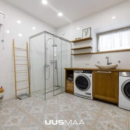 Kadriorgs Park House Villa